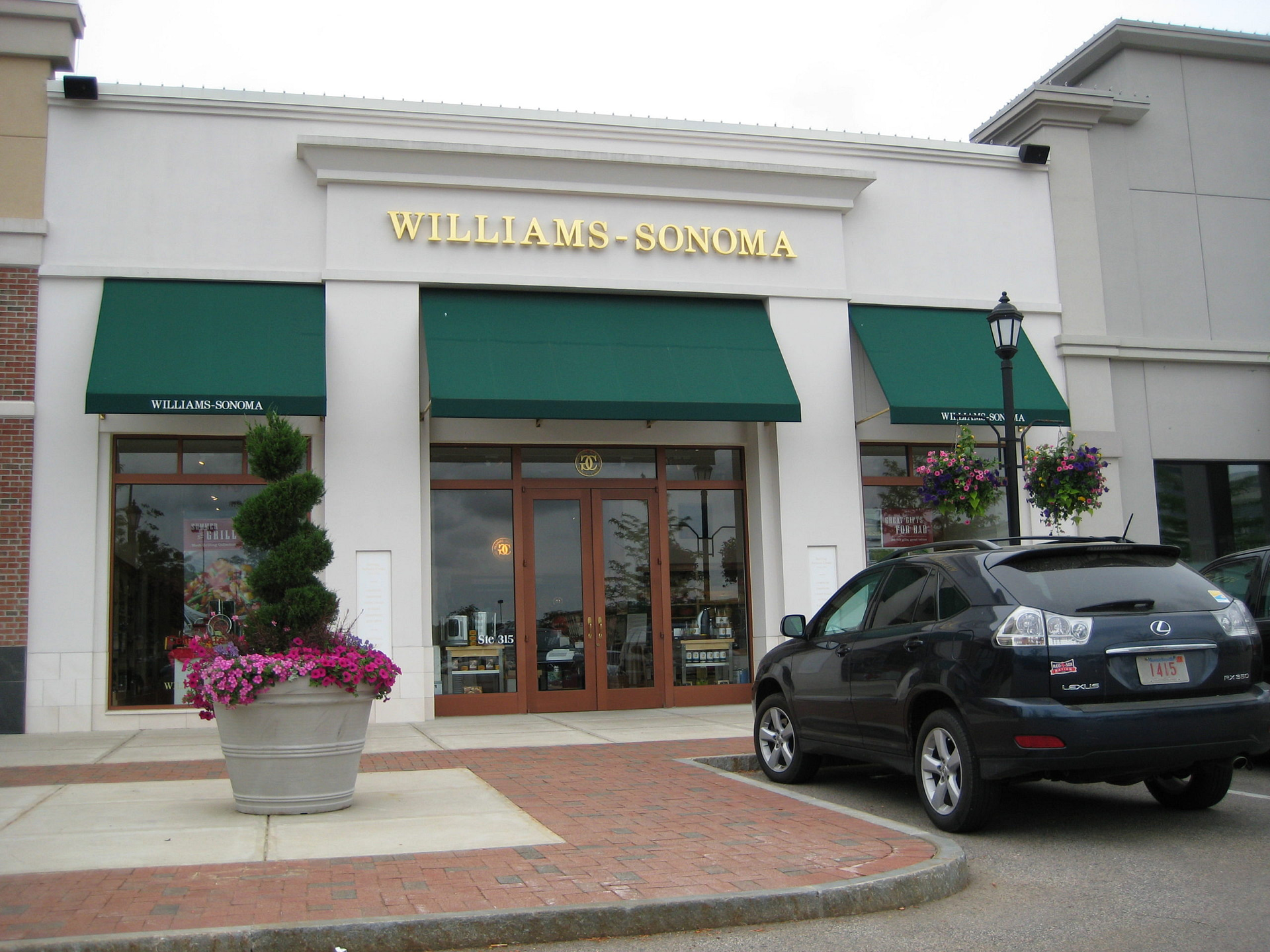 Williams Sonoma Derby Street